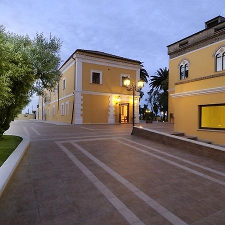 Hotel Villa Fiorita ジュリアノーヴァ エクステリア 写真