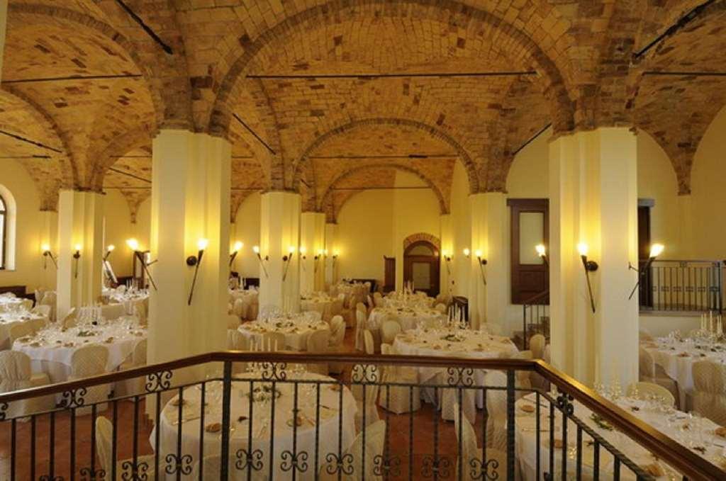 Hotel Villa Fiorita ジュリアノーヴァ レストラン 写真